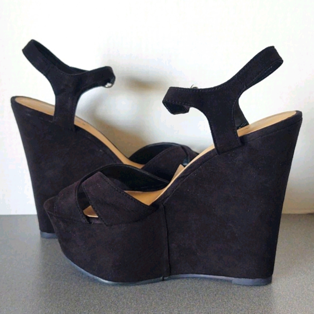 Black High Heeled Wedge with Straps